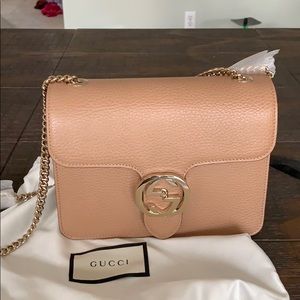 NW Auth. Gucci chain w/ leather strap crossbody